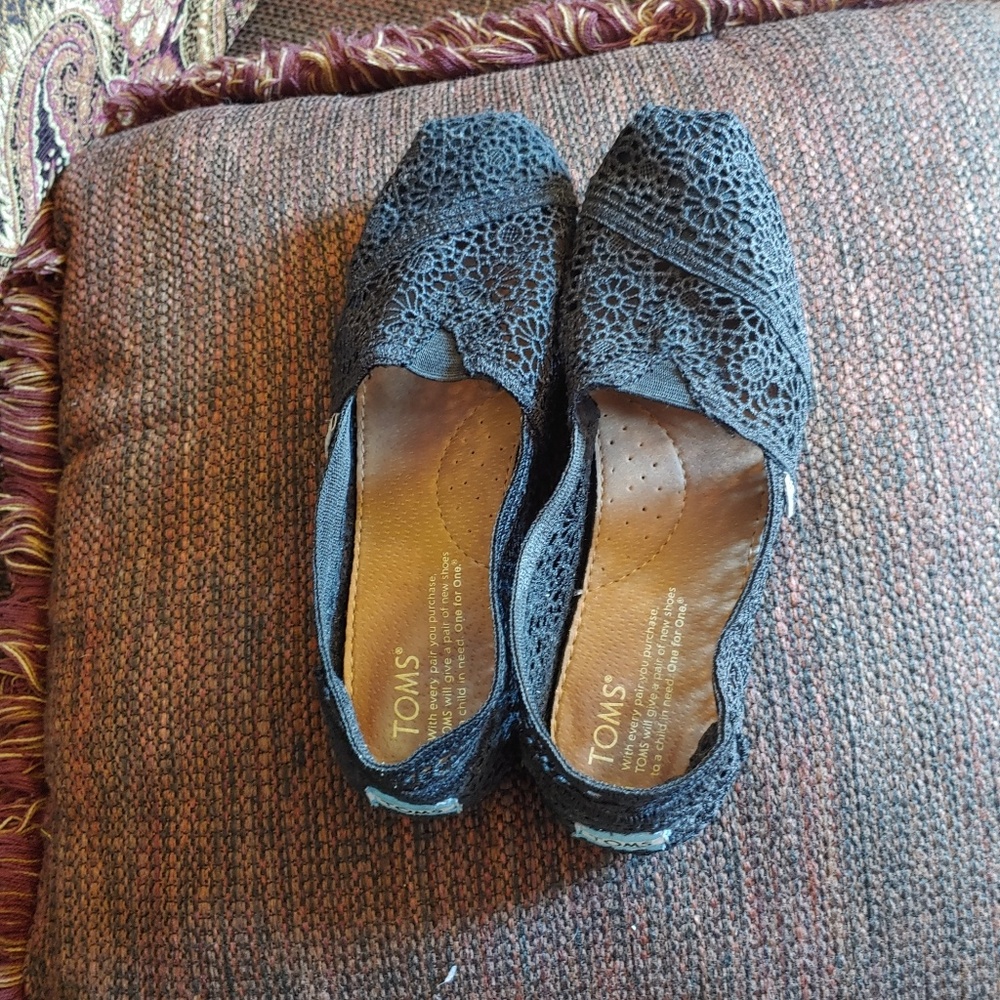 Tom's Crochet Shoes